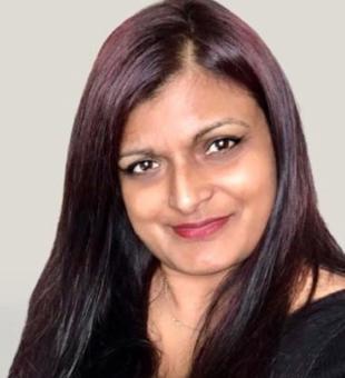 With over 30 years of experience in spiritual and holistic practices, Morgana is a gifted intuitive
